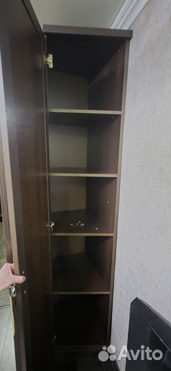 Шкаф и угловая полка