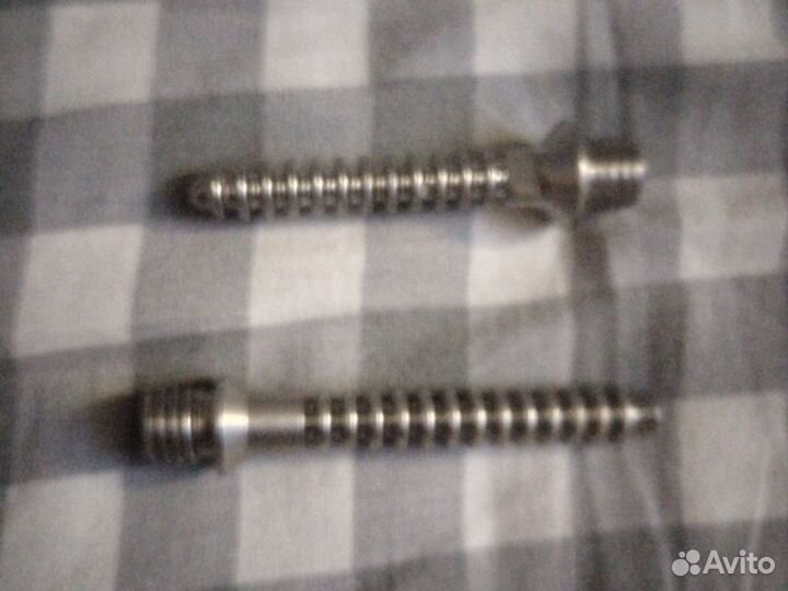 Штыри лайнера