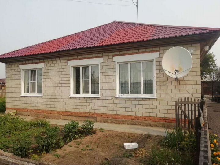 Дом 100 м² на участке 8 сот.