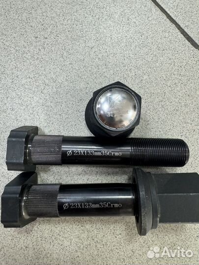 Колесные болты