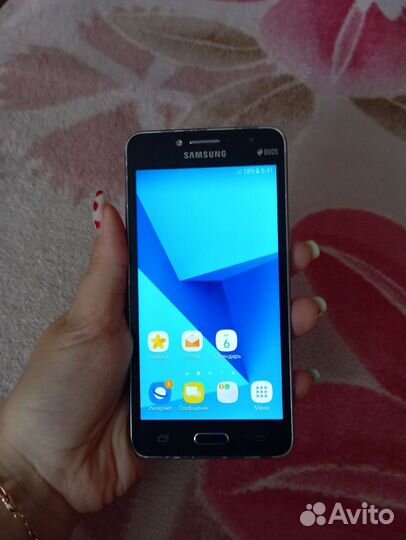 Телефон Samsung j2 prime