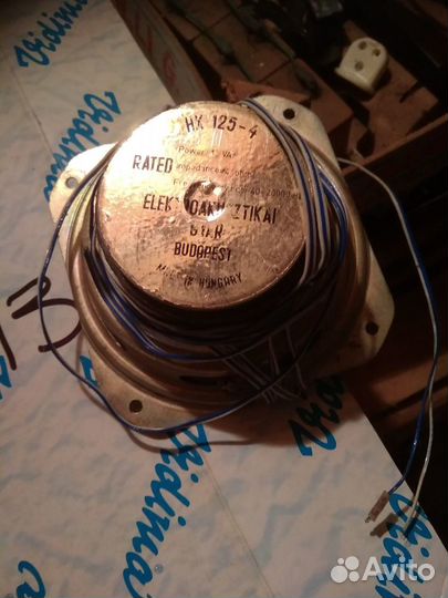 Динамики и акустические колонки