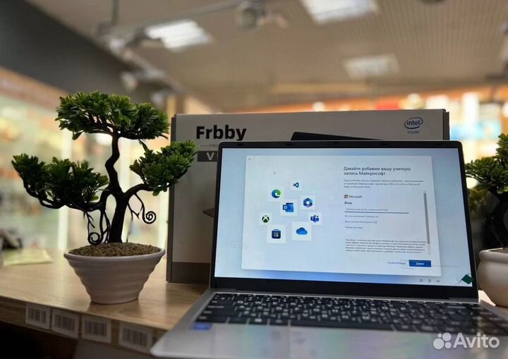 Новый ноутбук frbby v10 8/256