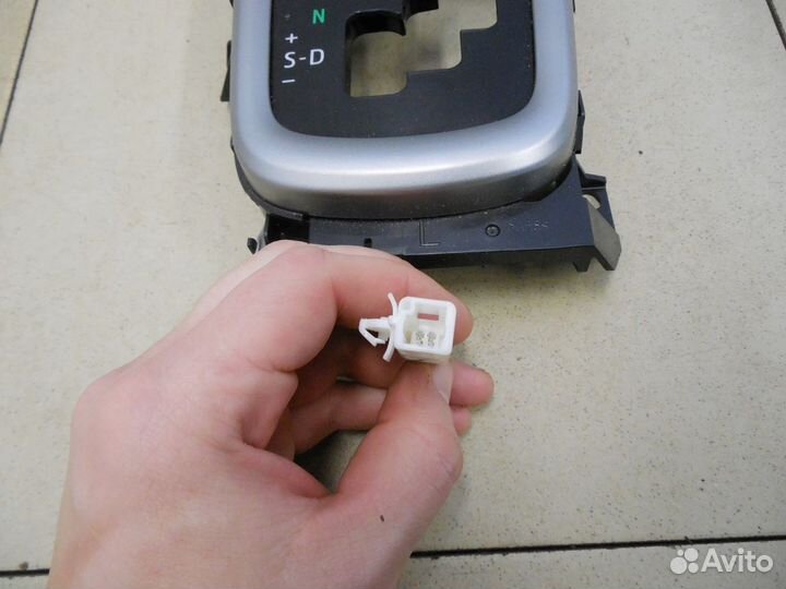 Накладка (кузов внутри) Hi Lux 2015