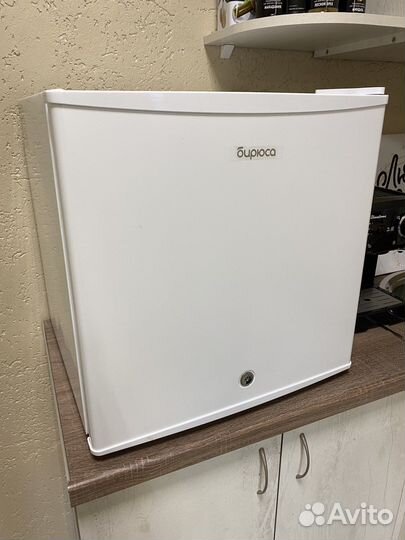 Холодильник маленький новый