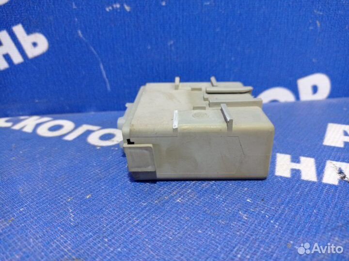 Блок управления люком Mitsubishi Galant 8 седан