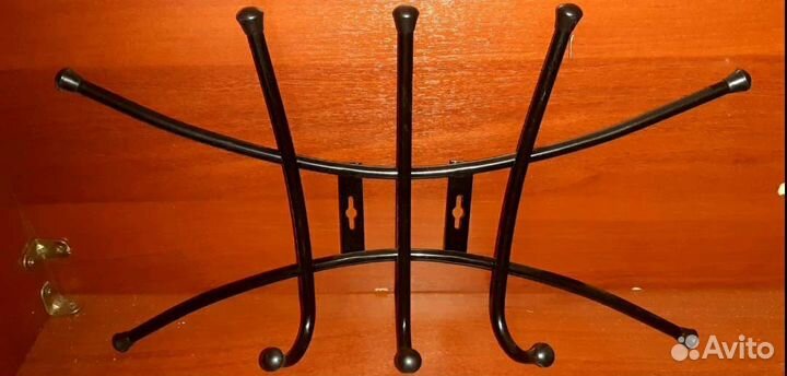 Вешалка настенная