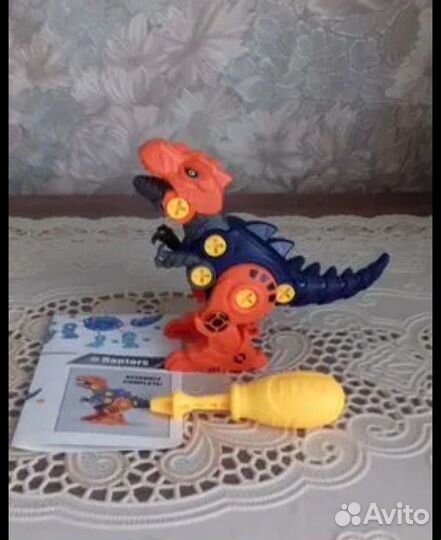 Динозавры игрушки