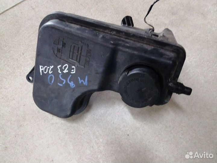 Расширительный бачок на bmw X 3 e 83 2.0d