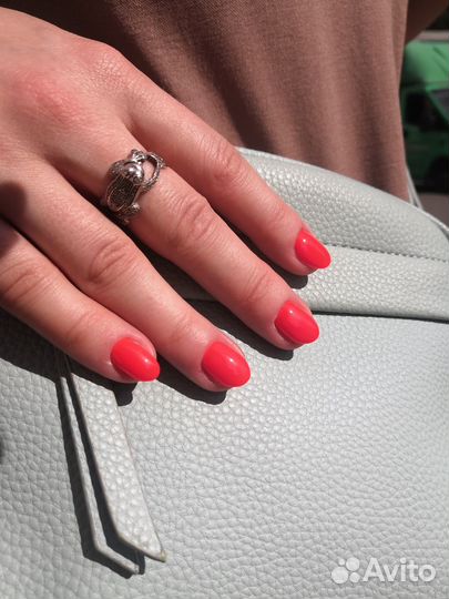 Маникюр и педикюр