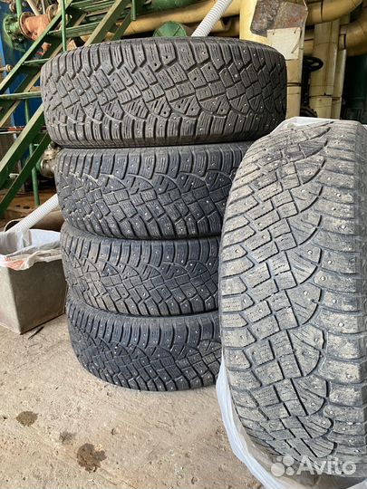 Continental IceContact 2 SUV 215/65 R16 102T