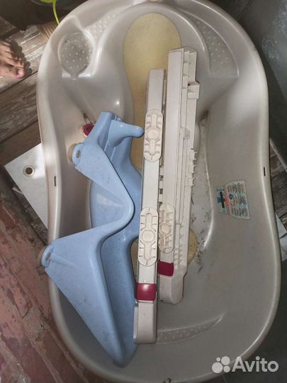 Ванночка для купания с горкой