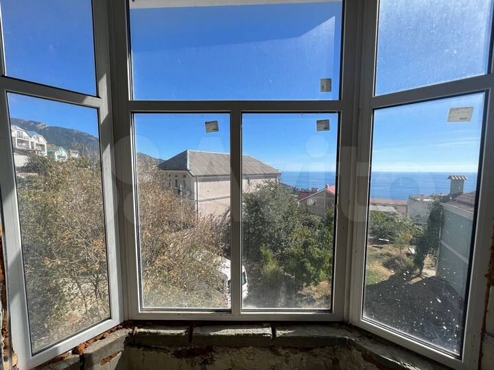 Дом 558,6 м² на участке 4,5 сот.