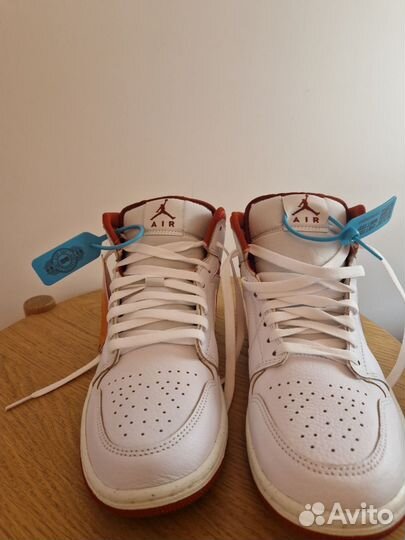 Nike air jordan 1 mid se dune red