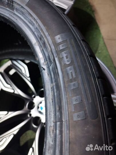 Pirelli P Zero 275/35 R21