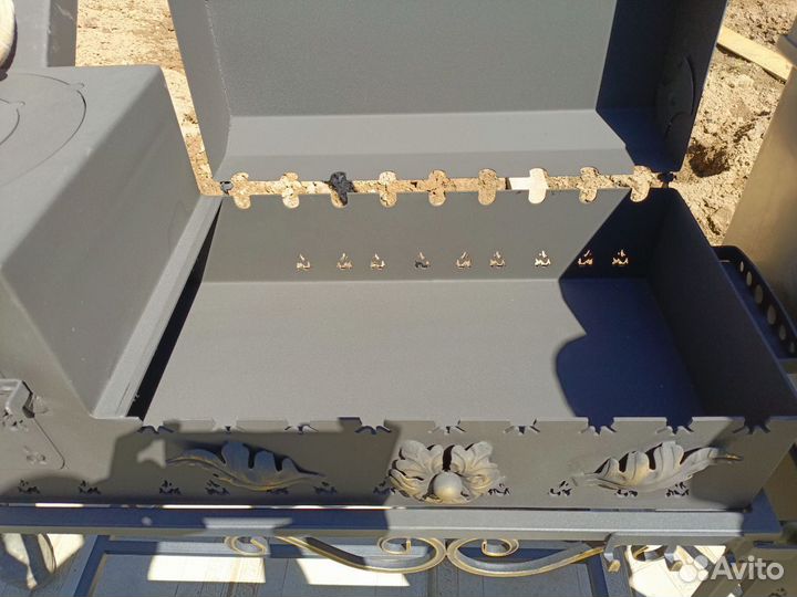 Мангал с печью и коптильней