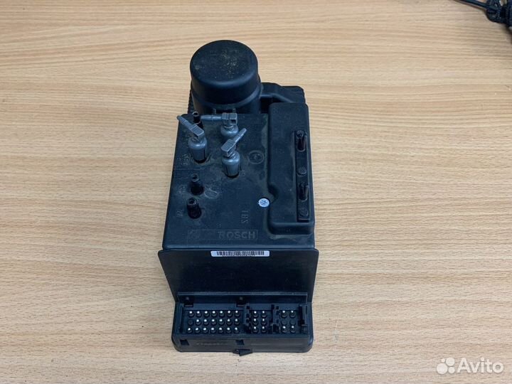 Компрессор центрального замка Mercedes w140