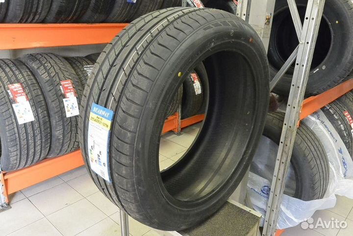 Bearway BW118 275/45 R21 107W