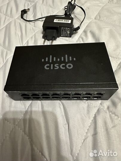 Коммутатор cisco sf110D-16