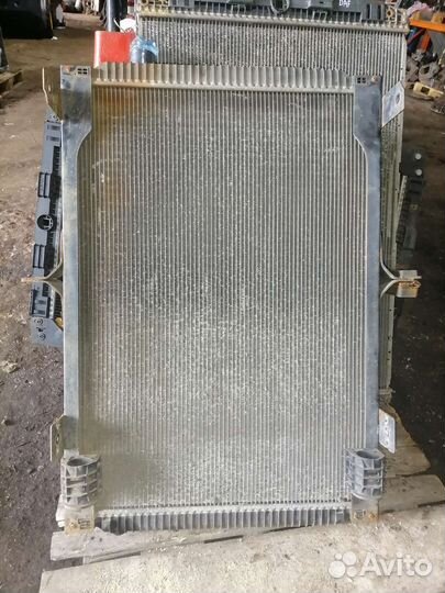 Радиатор Renault trucks Premium 2 (01.05)