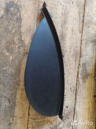 Bmw е 90 заглушка консоли боковая левая
