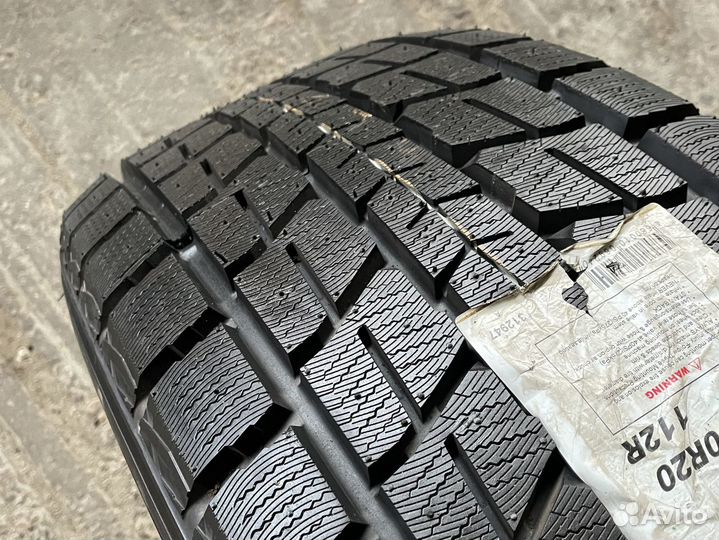 Dunlop Winter Maxx SJ8 285/50 R20