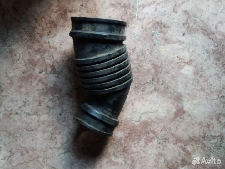 Патрубок воздушного фильтра Subaru EJ206