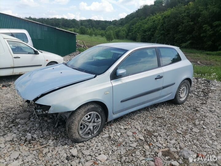 Fiat Stilo 1.6л 103лс. двс182B6.000 МКПП разбор