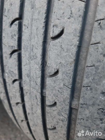 Goodyear EfficientGrip SUV 4x4 215/65 R16 98V
