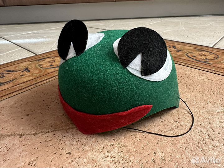 Кепка лягушка