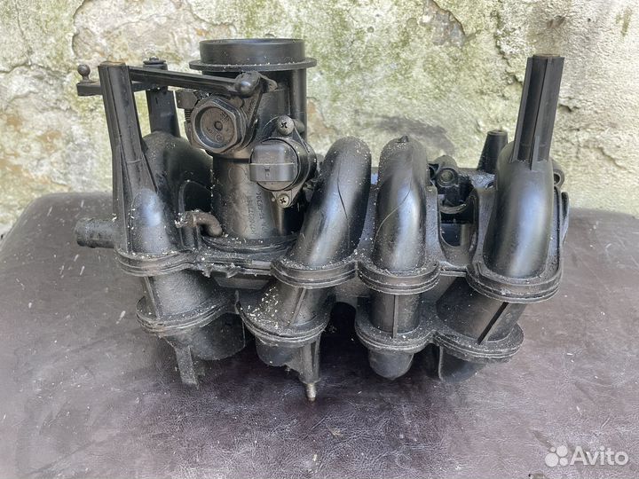 Впускной коллектор renault рено логан