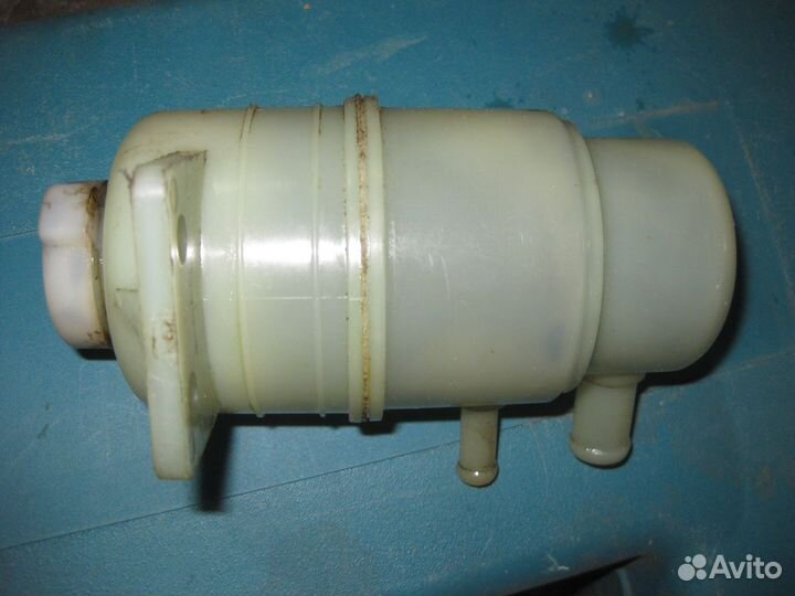 Бачок гур для Мицубиси