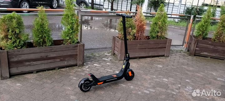 Продам электросамокат kugookirin s1pro