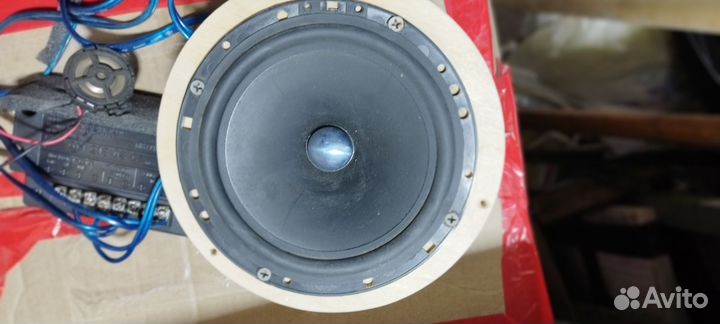 Автомобильный усилитель Helix HXA 500 Q MK2