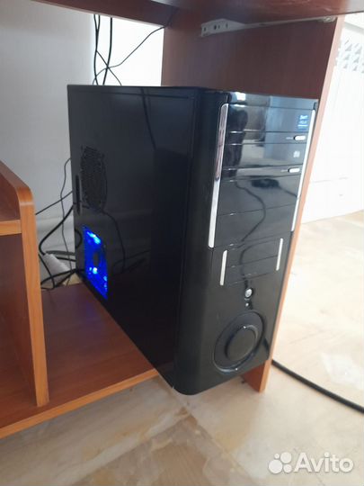 Продаю игровой пк в полном комплекте