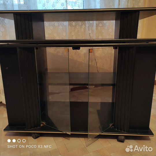 Тумба под тв, красивая, удобная