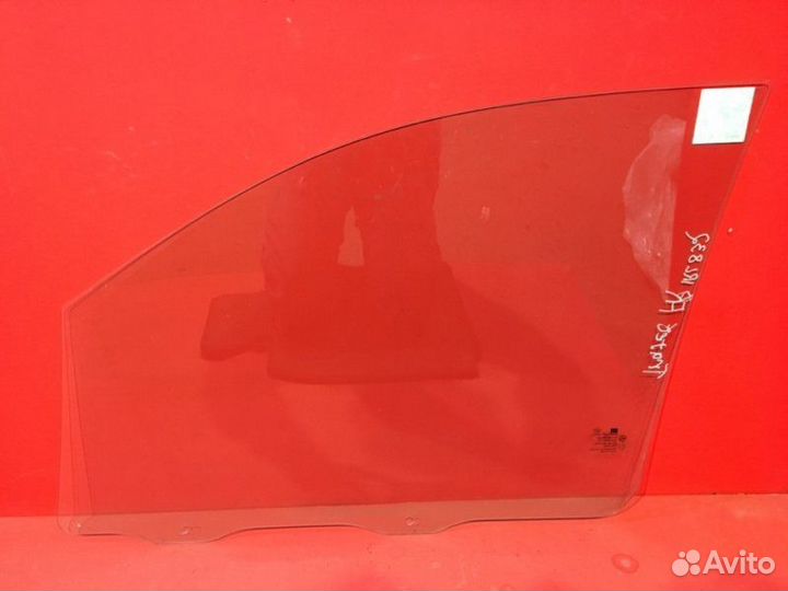 Стекло двери переднее правое Hyundai Trajet 1 G4GC