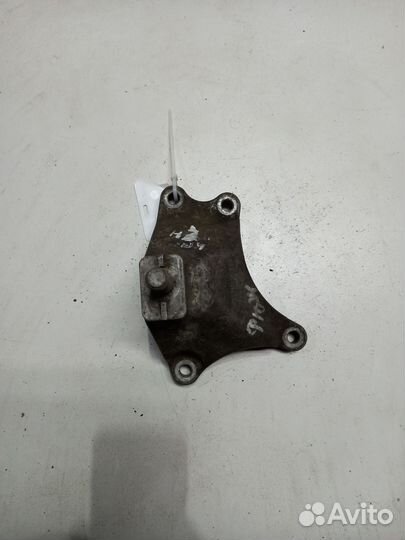 Ford Mondeo (3) lll кронштейн кпп