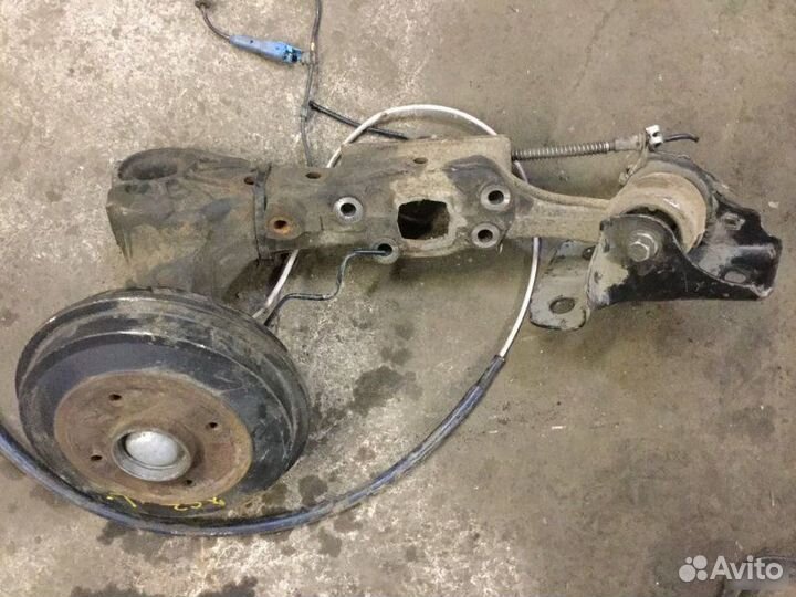 Балка задняя левая часть Citroen C2 2003-2008