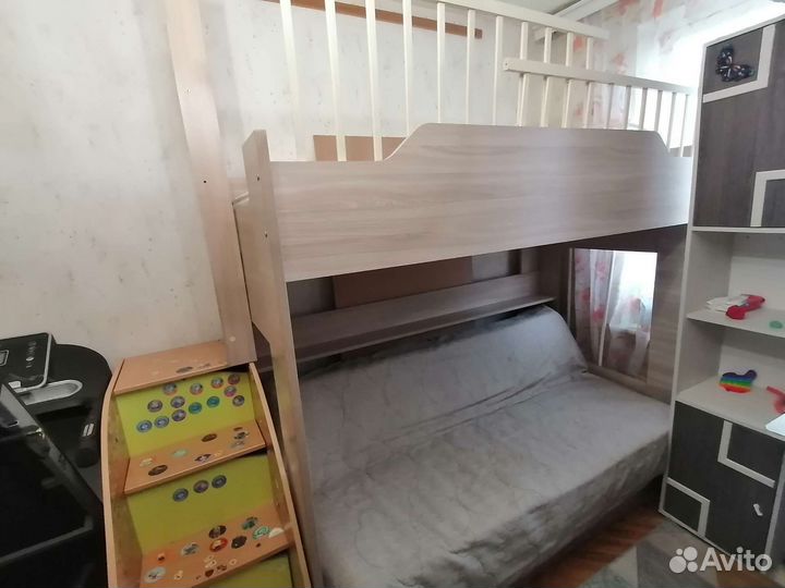 Двухъярусная кровать бу с матрасами