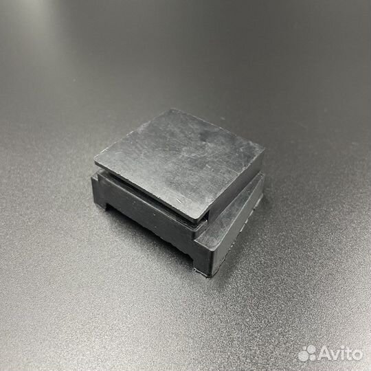 Заглушка в поддон Yamaha 40X MH (SCM)