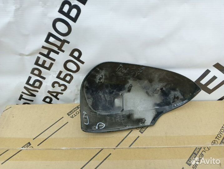 Крышка зеркала правая Toyota Camry 55