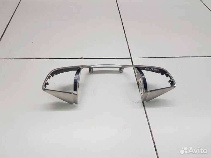 Накладка на руль (Genesis G70)