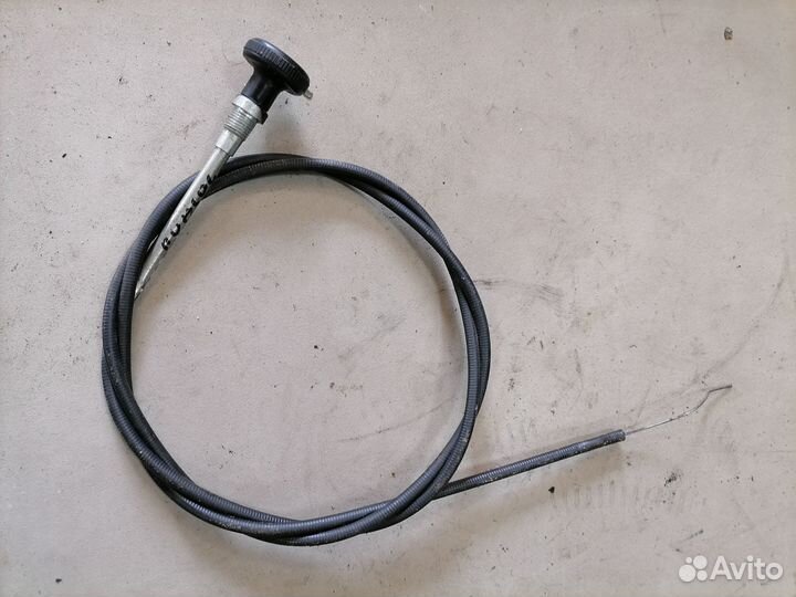 Тросик подсоса Mercedes 190/W201 1982-1993