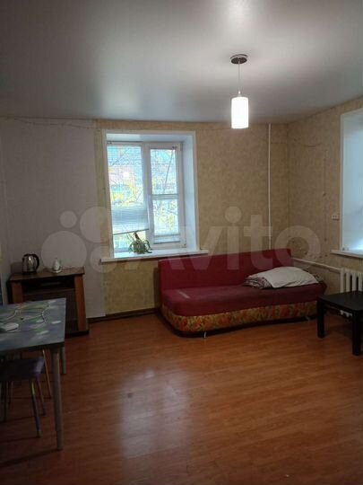 Комната 18 м² в 3-к., 2/2 эт.