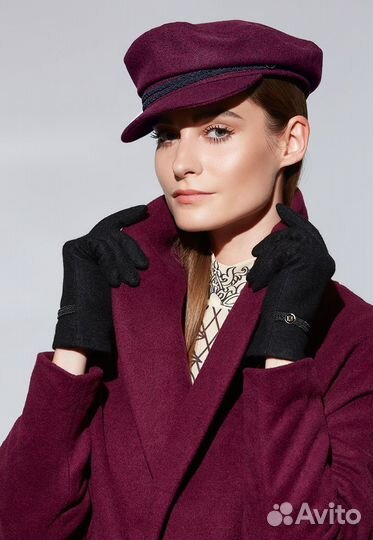 Стильная бордовая кепка Фаберлик