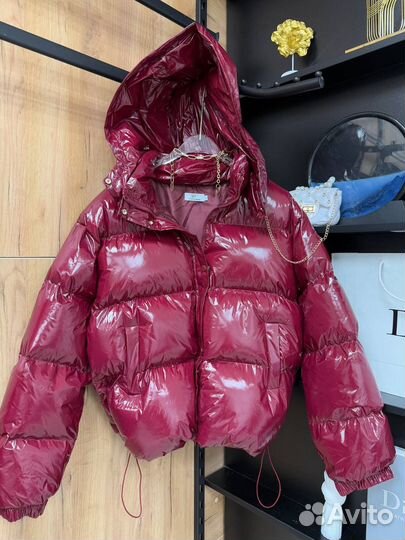 Куртка лаковая женская