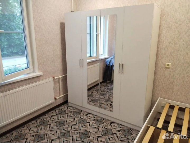 Шкаф распашной