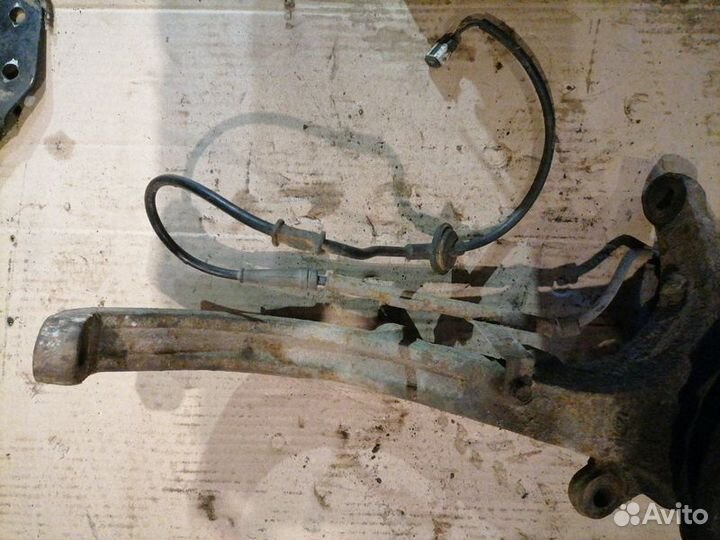 Кулак поворотный передний левый Kia Magentis