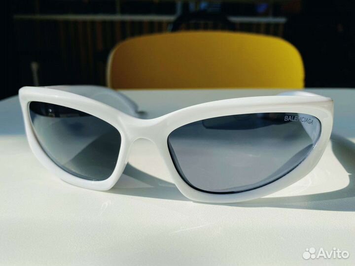 Очки Balenciaga Polaroid